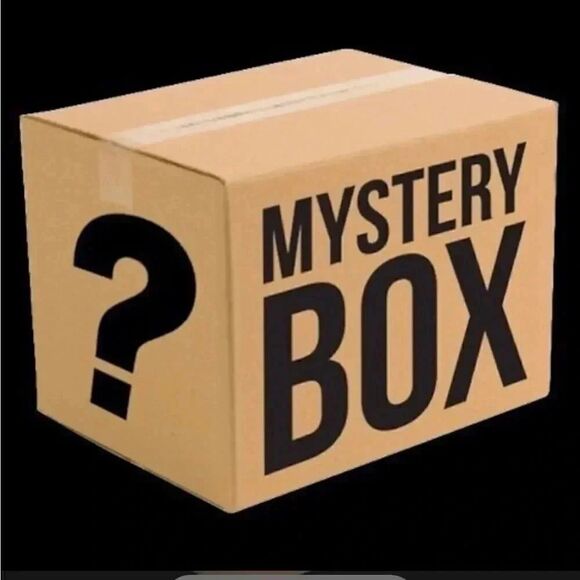 5 piece Mens Mystery box! Items may include tops, bottoms, shoes, acce… - Picture 2 of 2